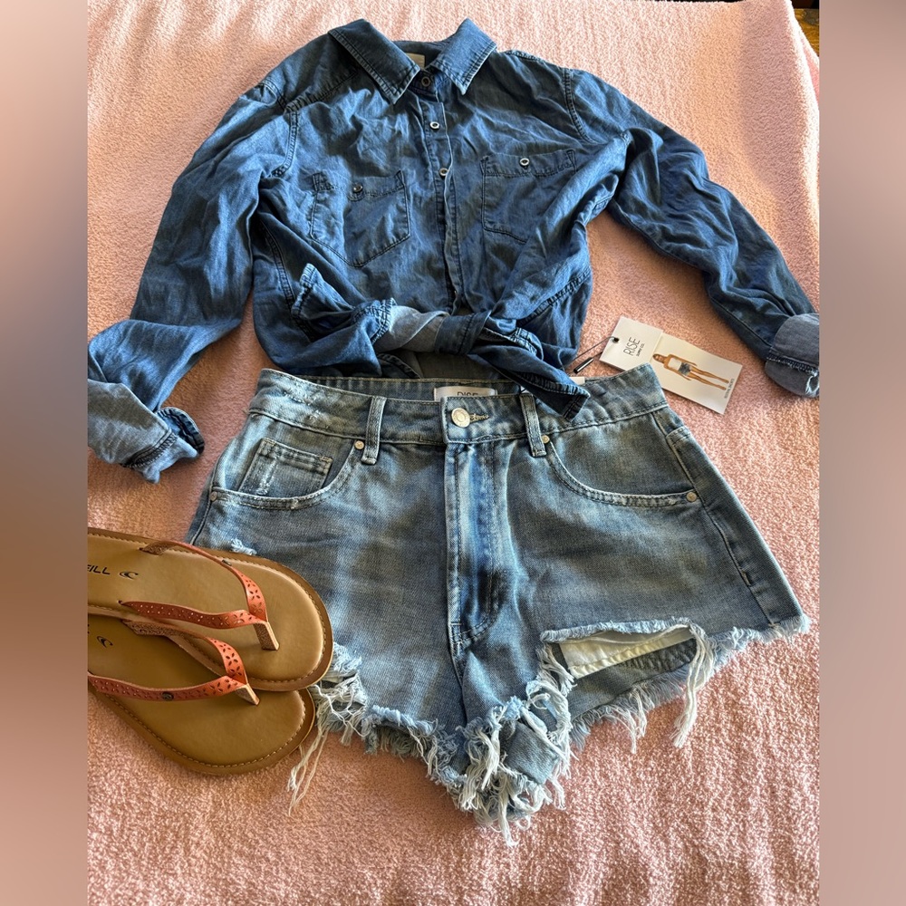 RISE SUPPLY CO FESTIVAL SHORTS DISTRESSED Sexy 7